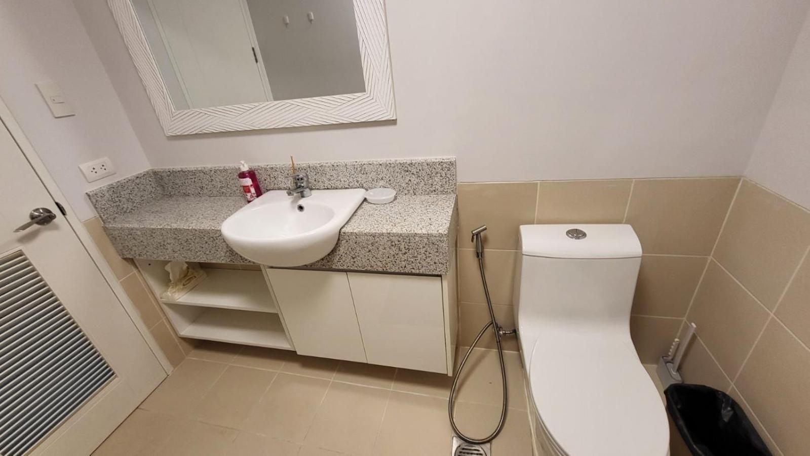 The Atherton- Spacious Modern Condo Unit In Paranaque Near The Airport, Makati, Bgc And Highways Paranaque City Exteriör bild